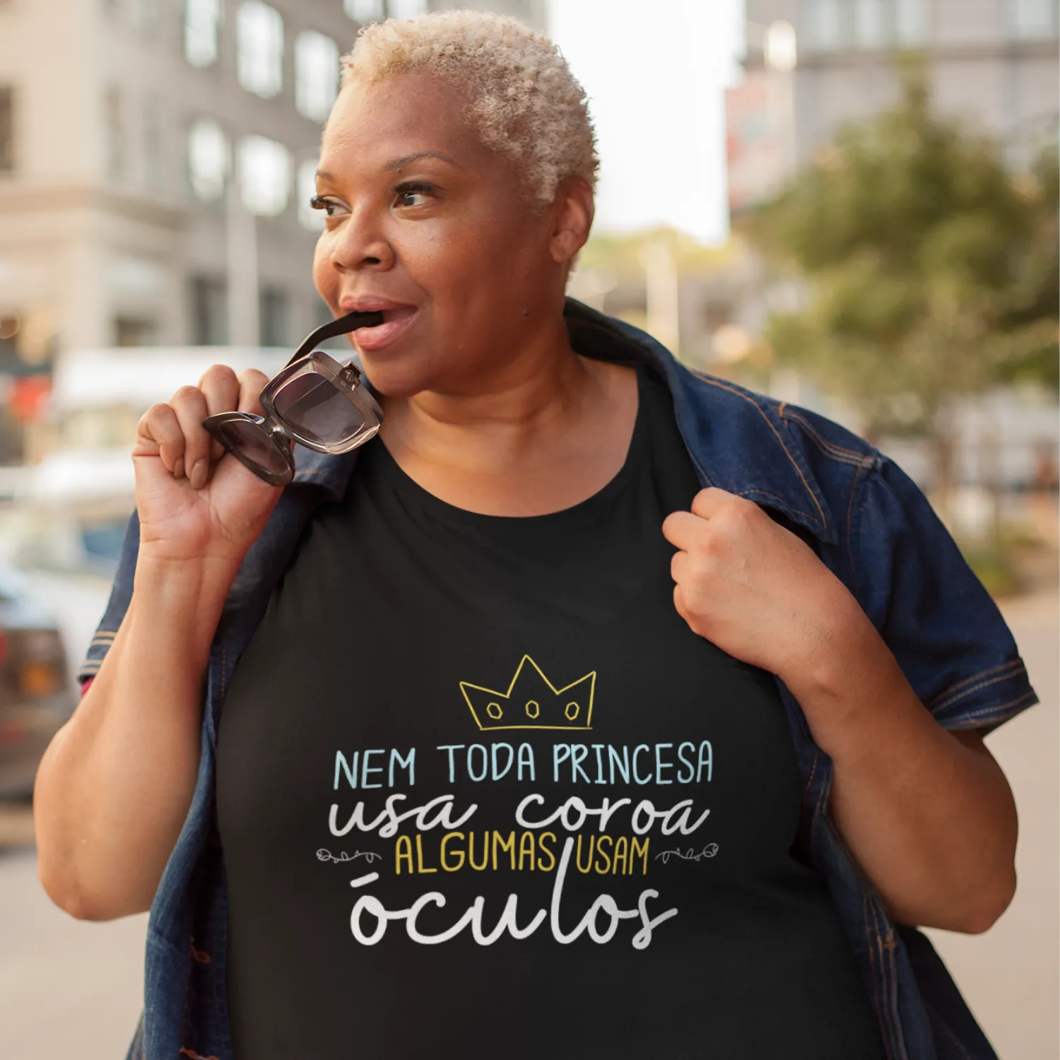 Imagem de Camiseta T-shirt Fem. Plus Size Quality Oi Linda - Princesa de óculos - MU1004